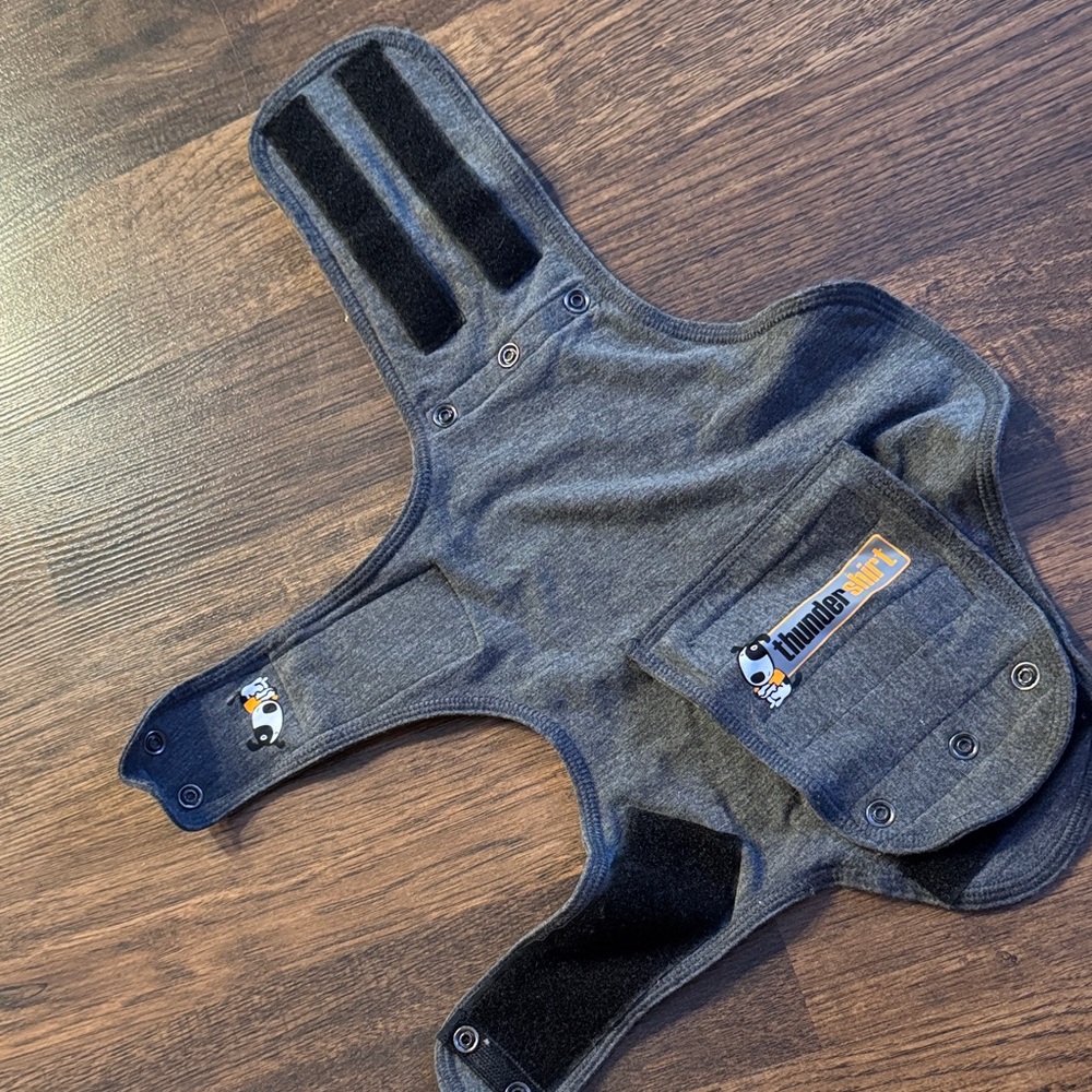 Thundershirt Charcoal Anxiety Vest for Dogs